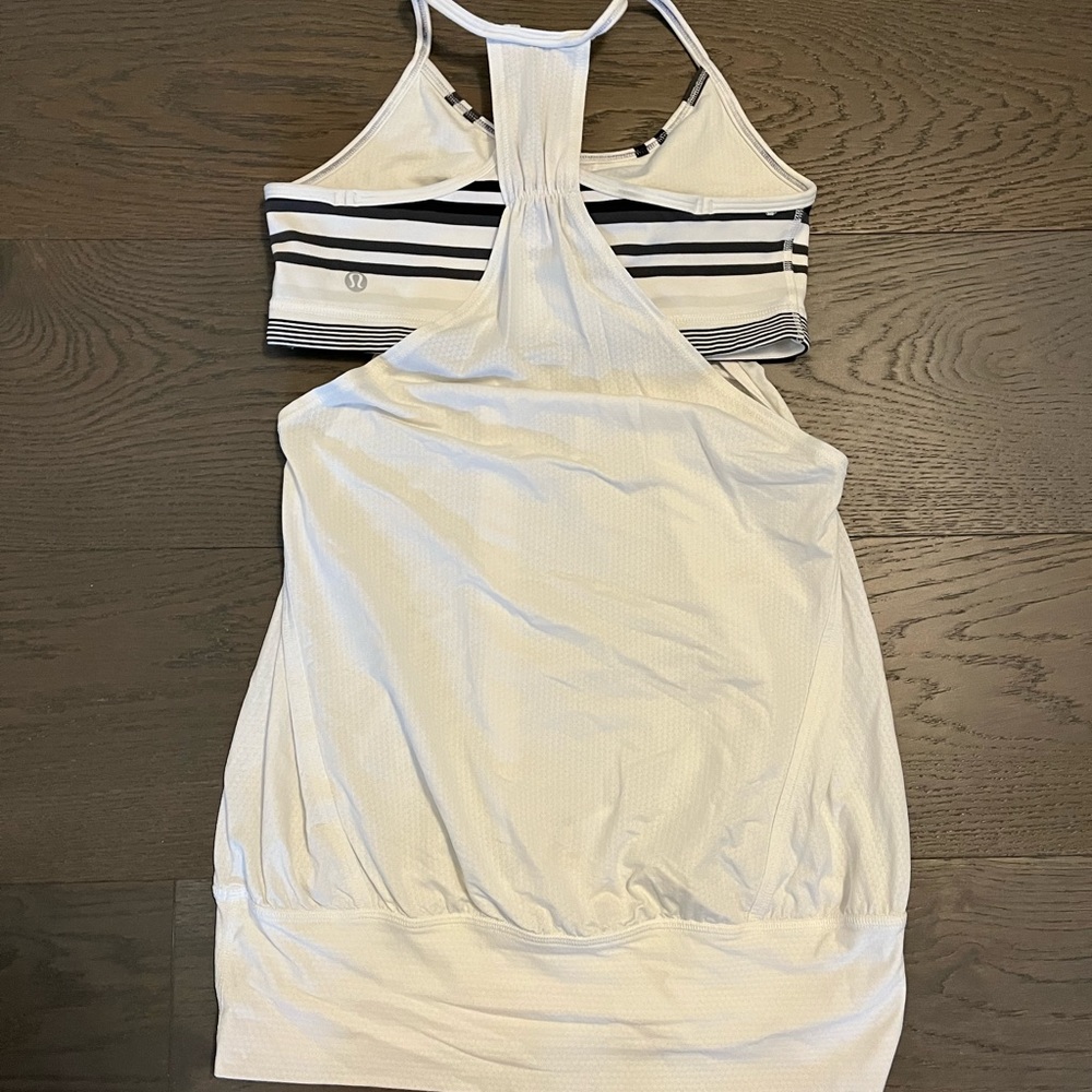 Lululemon white no limits tank sz 6 NWOT
